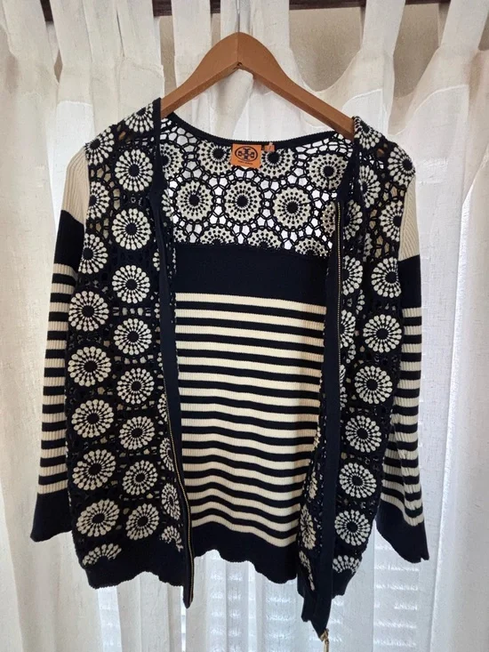 Tory Burch Navy and Cream Floral Zip Cardigan - Picture 10 of 10